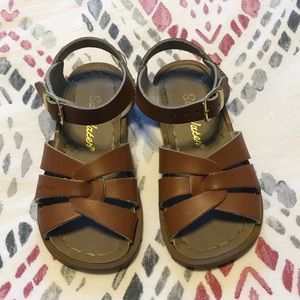 saltwater sandals